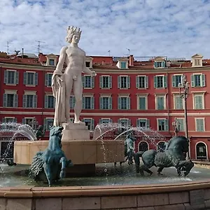 2* Otel De La